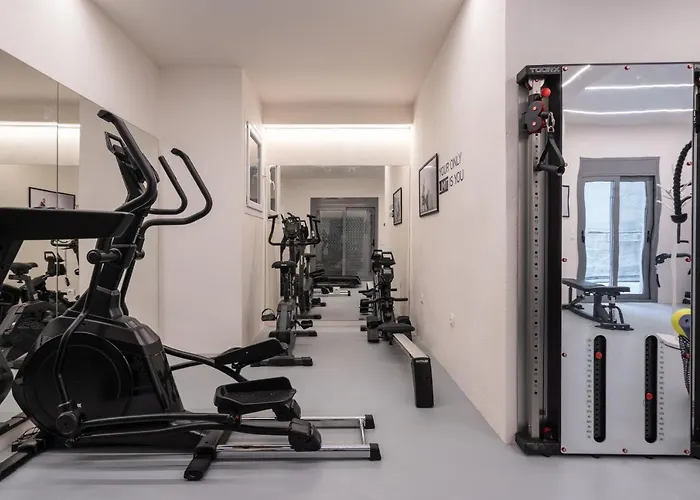 Io Suites